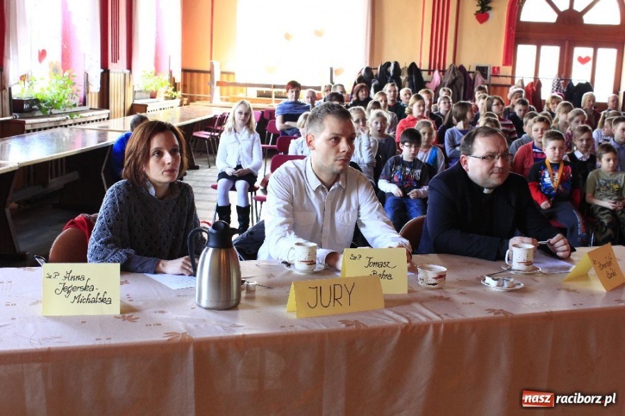 Zdjęcie w galerii na portalu naszraciborz.pl: Śpiewajmy Panu - konkurs w Borucinie wiadomości z regionu