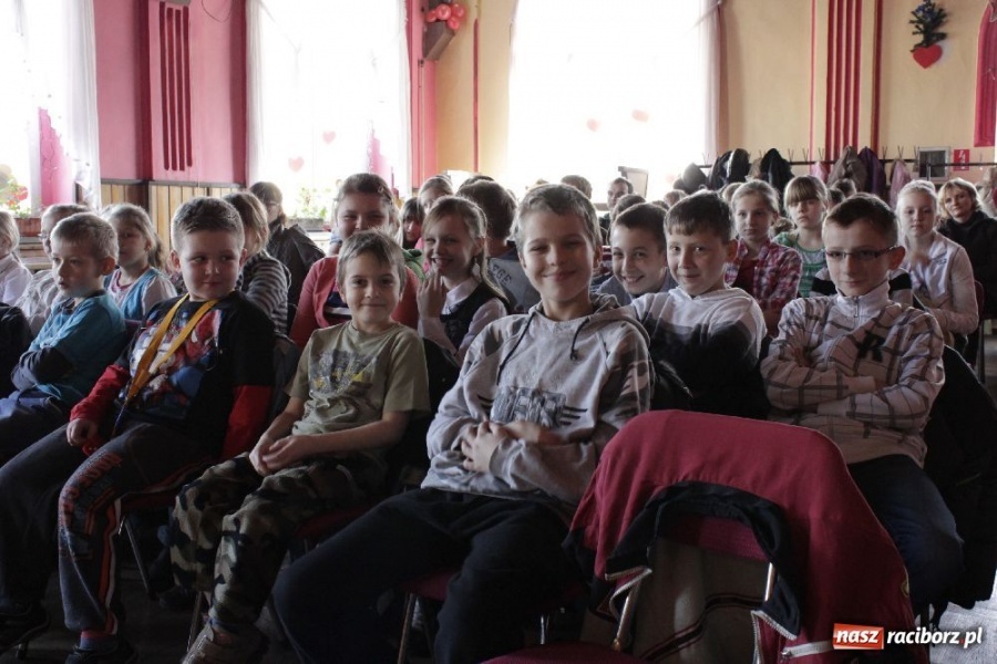 Zdjęcie w galerii na portalu naszraciborz.pl: Śpiewajmy Panu - konkurs w Borucinie wiadomości z regionu