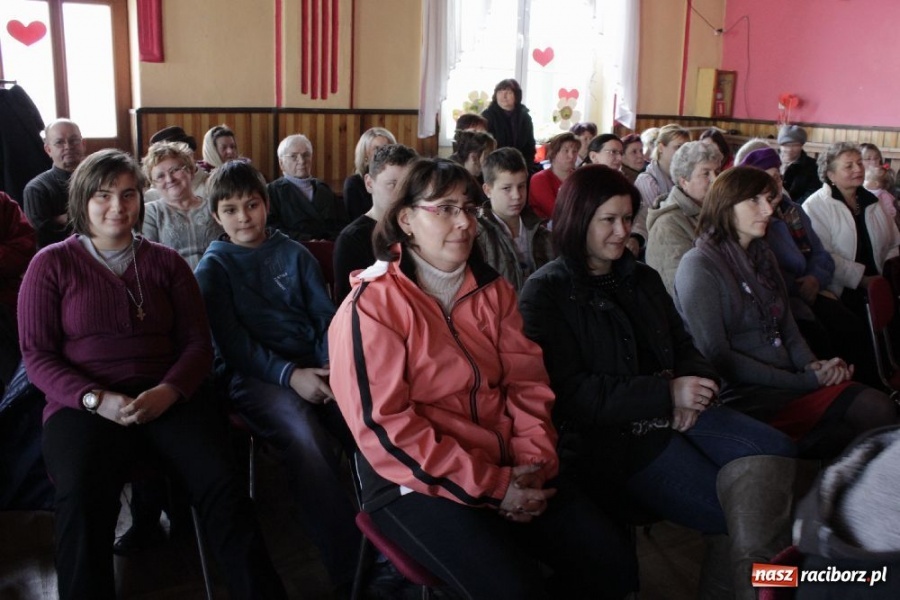 Zdjęcie w galerii na portalu naszraciborz.pl: Śpiewajmy Panu - konkurs w Borucinie wiadomości z regionu
