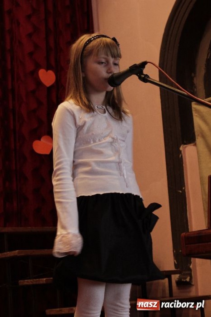 Zdjęcie w galerii na portalu naszraciborz.pl: Śpiewajmy Panu - konkurs w Borucinie wiadomości z regionu