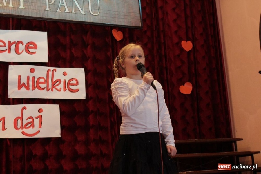 Zdjęcie w galerii na portalu naszraciborz.pl: Śpiewajmy Panu - konkurs w Borucinie wiadomości z regionu