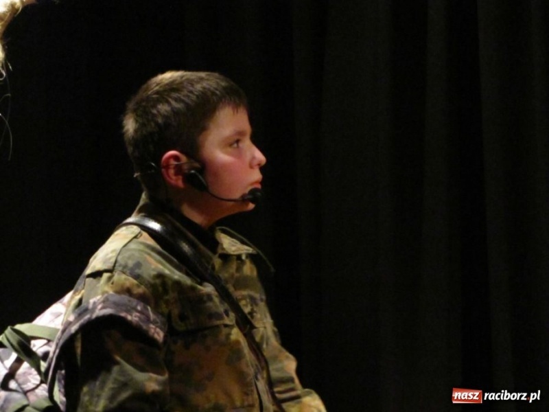 Zdjęcie w galerii na portalu naszraciborz.pl: Baśnie Andersena na deskach MDK-u wiadomości z regionu