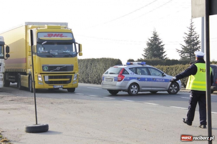 Zdjęcie w galerii na portalu naszraciborz.pl: Poważny wypadek w Roszkowie wiadomości z regionu