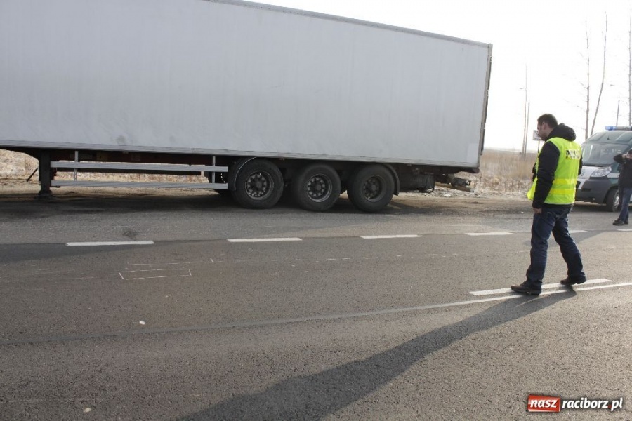 Zdjęcie w galerii na portalu naszraciborz.pl: Poważny wypadek w Roszkowie wiadomości z regionu