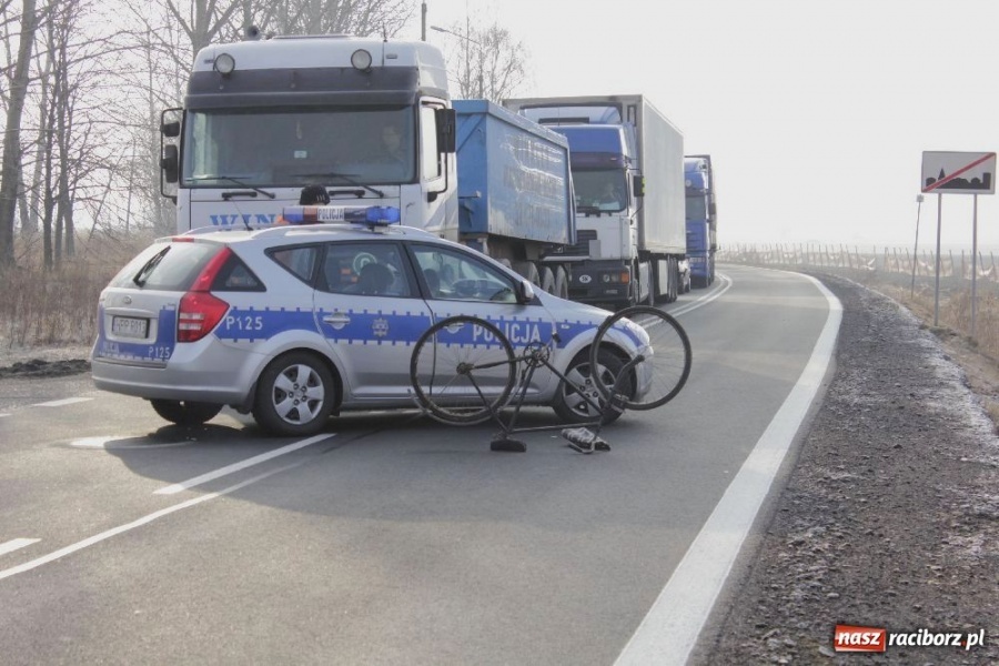 Zdjęcie w galerii na portalu naszraciborz.pl: Poważny wypadek w Roszkowie wiadomości z regionu