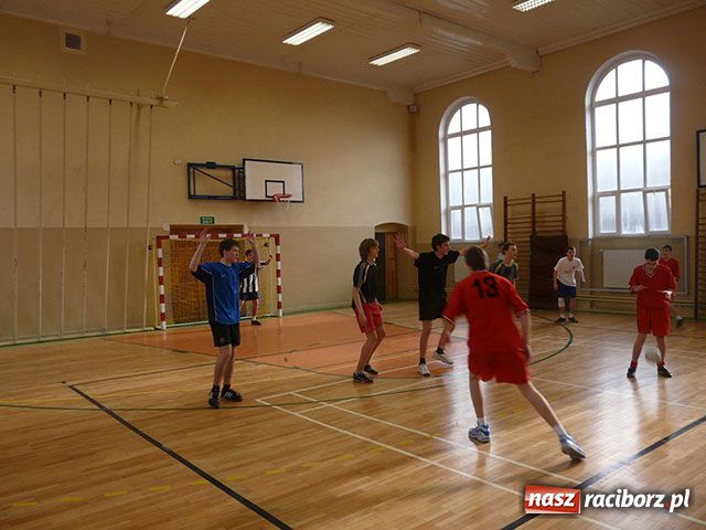 Zdjęcie w galerii na portalu naszraciborz.pl: Szczypiorniści walczyli w Budowlance wiadomości z regionu