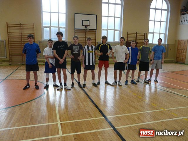 Zdjęcie w galerii na portalu naszraciborz.pl: Szczypiorniści walczyli w Budowlance wiadomości z regionu