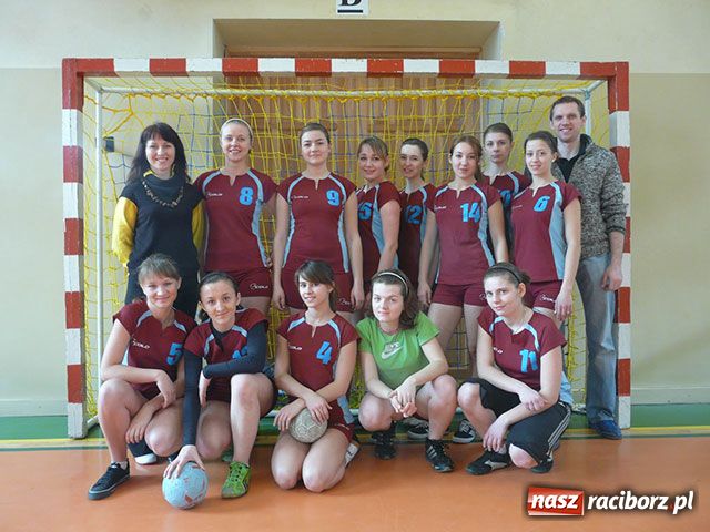 Zdjęcie w galerii na portalu naszraciborz.pl: Szczypiorniści walczyli w Budowlance wiadomości z regionu