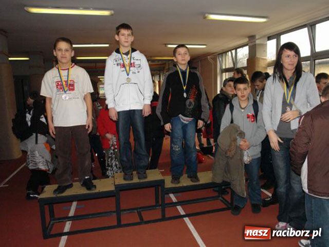 Zdjęcie w galerii na portalu naszraciborz.pl: Halowe Mistrzostwa w Lekkiej Atletyce wiadomości z regionu