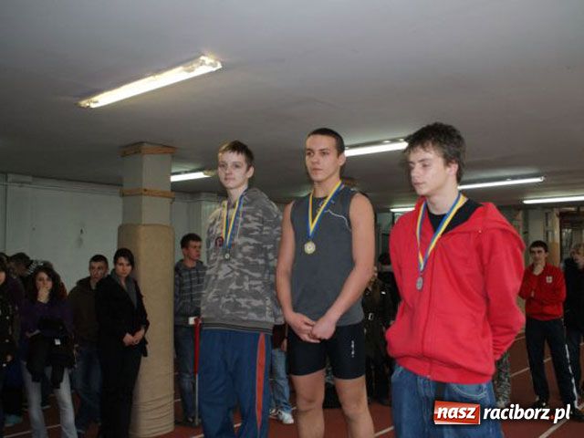 Zdjęcie w galerii na portalu naszraciborz.pl: Halowe Mistrzostwa w Lekkiej Atletyce wiadomości z regionu