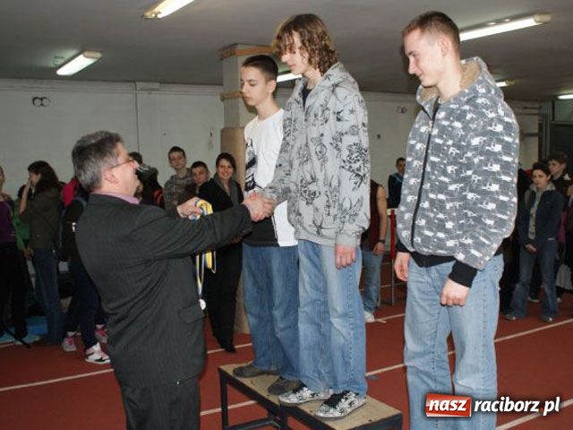 Zdjęcie w galerii na portalu naszraciborz.pl: Halowe Mistrzostwa w Lekkiej Atletyce wiadomości z regionu