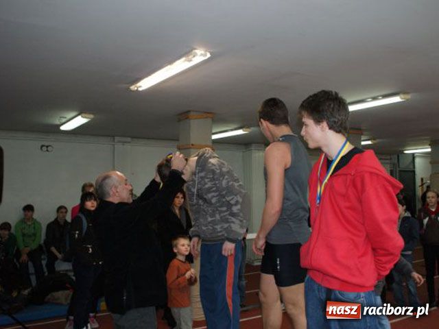 Zdjęcie w galerii na portalu naszraciborz.pl: Halowe Mistrzostwa w Lekkiej Atletyce wiadomości z regionu