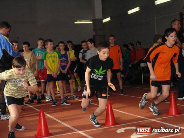 Zdjęcie w galerii na portalu naszraciborz.pl: Halowe Mistrzostwa w Lekkiej Atletyce wiadomości z regionu