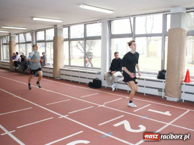 Zdjęcie w galerii na portalu naszraciborz.pl: Halowe Mistrzostwa w Lekkiej Atletyce wiadomości z regionu