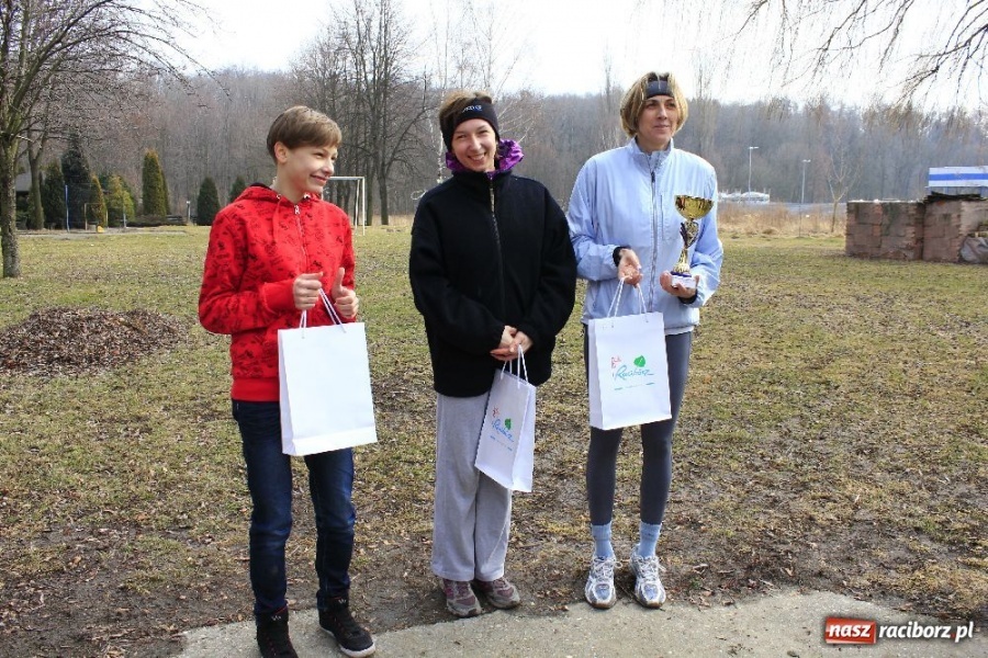 Zdjęcie w galerii na portalu naszraciborz.pl: W Oborze biegali po zdrowie wiadomości z regionu