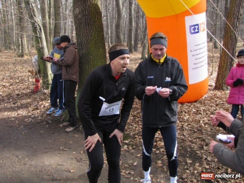 Zdjęcie w galerii na portalu naszraciborz.pl: W Oborze biegali po zdrowie wiadomości z regionu