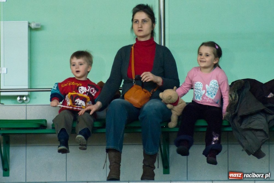 Zdjęcie w galerii na portalu naszraciborz.pl: Obrońcy tytułu za burtą wiadomości z regionu