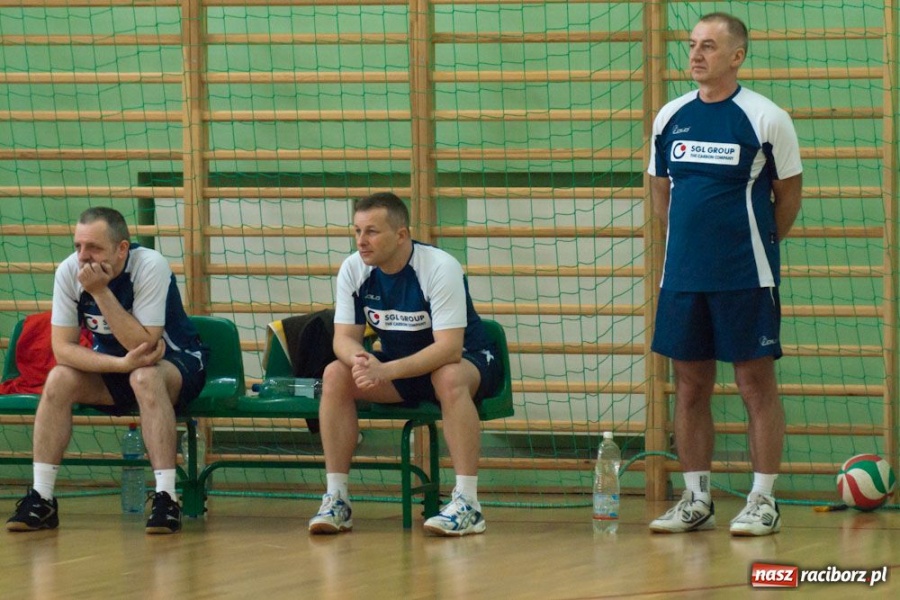 Zdjęcie w galerii na portalu naszraciborz.pl: Obrońcy tytułu za burtą wiadomości z regionu