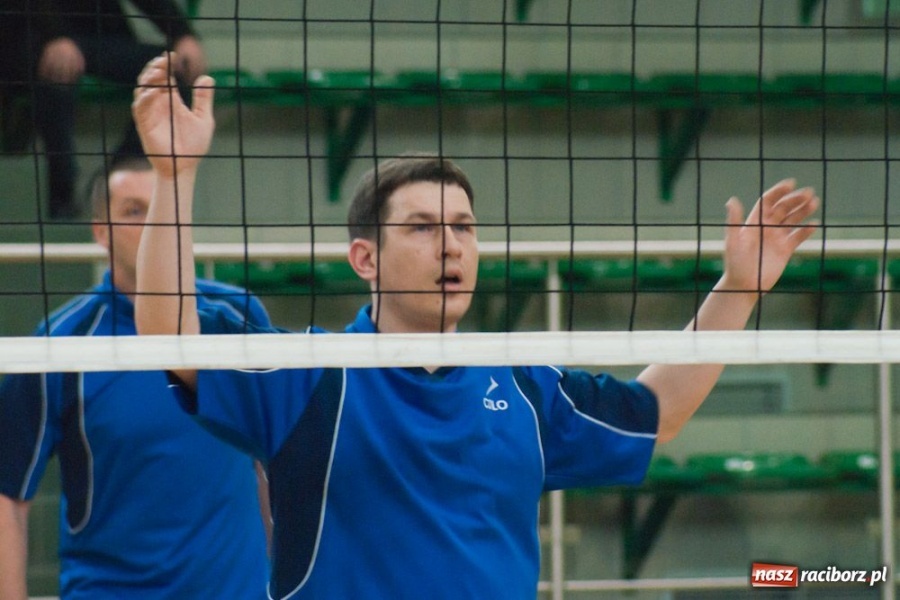 Zdjęcie w galerii na portalu naszraciborz.pl: Obrońcy tytułu za burtą wiadomości z regionu