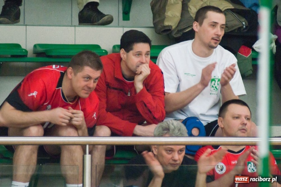 Zdjęcie w galerii na portalu naszraciborz.pl: Obrońcy tytułu za burtą wiadomości z regionu