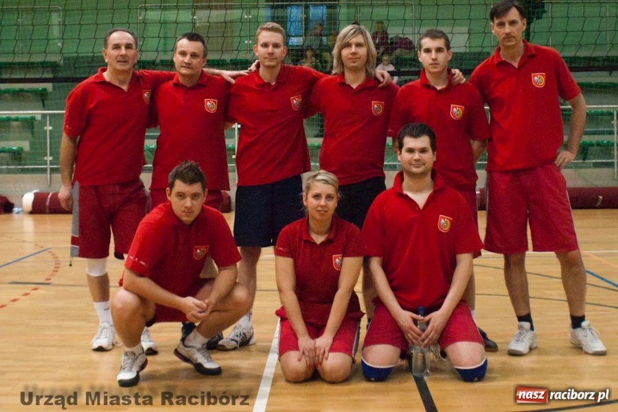 Zdjęcie w galerii na portalu naszraciborz.pl: Obrońcy tytułu za burtą wiadomości z regionu