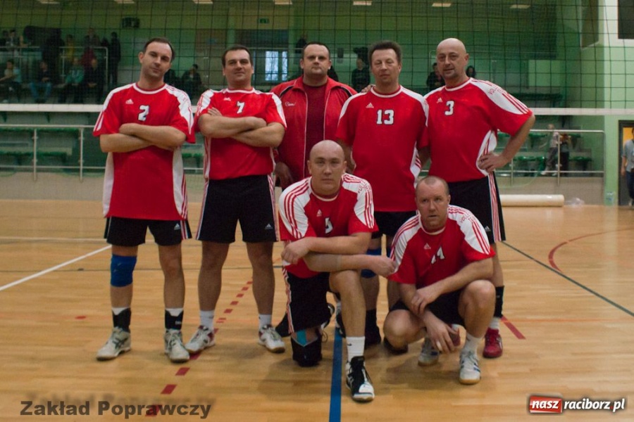 Zdjęcie w galerii na portalu naszraciborz.pl: Obrońcy tytułu za burtą wiadomości z regionu