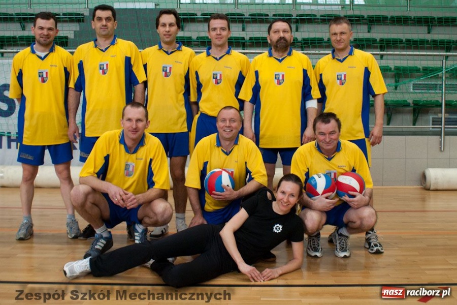 Zdjęcie w galerii na portalu naszraciborz.pl: Obrońcy tytułu za burtą wiadomości z regionu