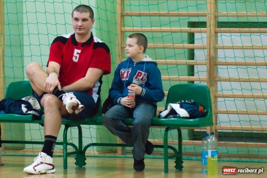 Zdjęcie w galerii na portalu naszraciborz.pl: Puchar Prezydenta w rękach Rafako wiadomości z regionu