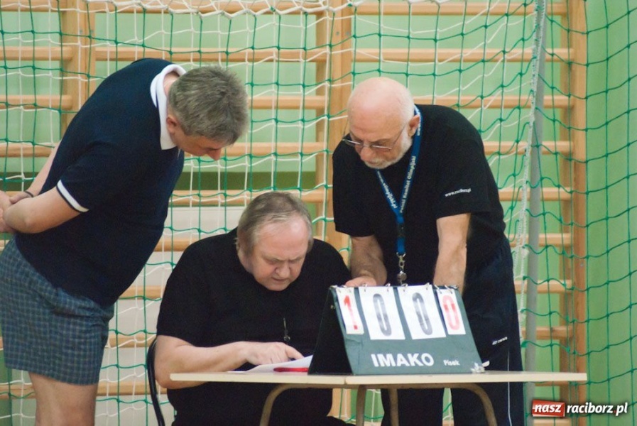 Zdjęcie w galerii na portalu naszraciborz.pl: Puchar Prezydenta w rękach Rafako wiadomości z regionu