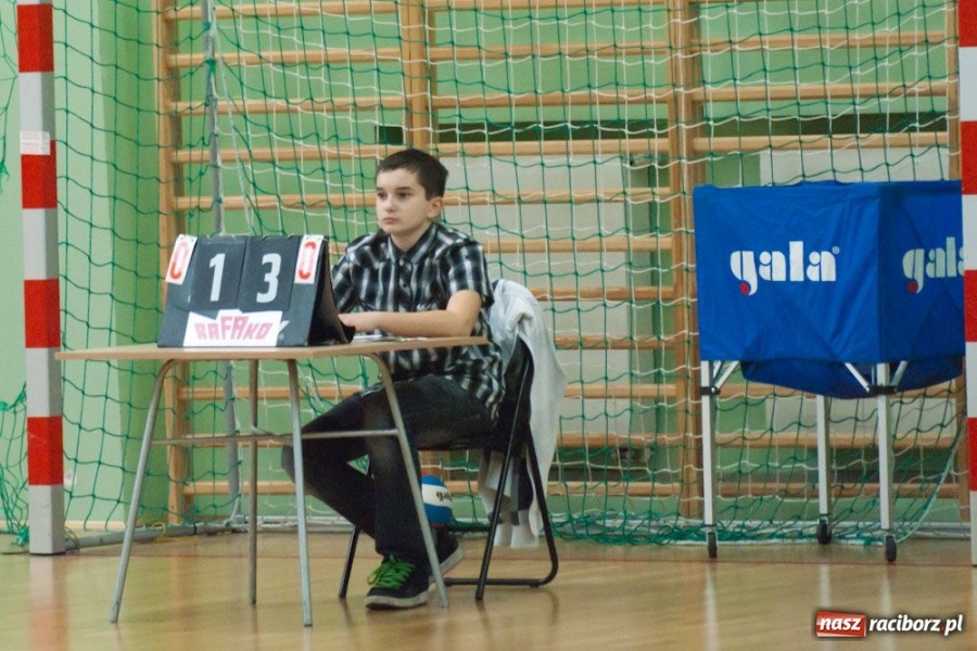 Zdjęcie w galerii na portalu naszraciborz.pl: Puchar Prezydenta w rękach Rafako wiadomości z regionu