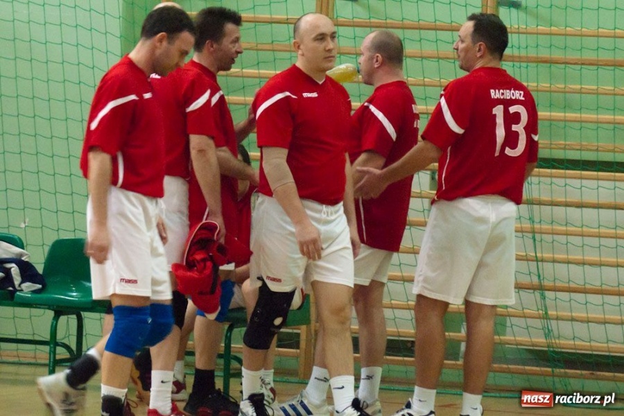 Zdjęcie w galerii na portalu naszraciborz.pl: Puchar Prezydenta w rękach Rafako wiadomości z regionu