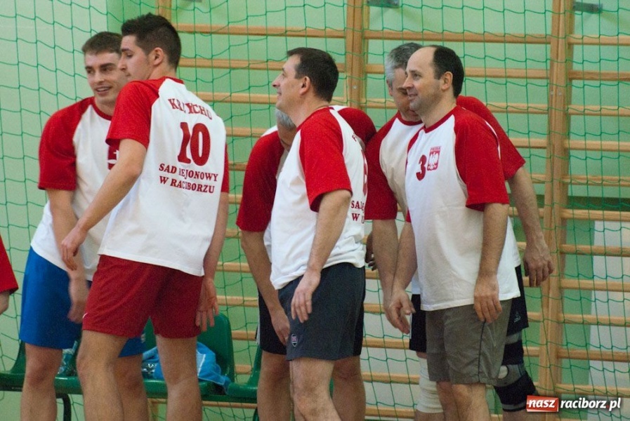 Zdjęcie w galerii na portalu naszraciborz.pl: Puchar Prezydenta w rękach Rafako wiadomości z regionu