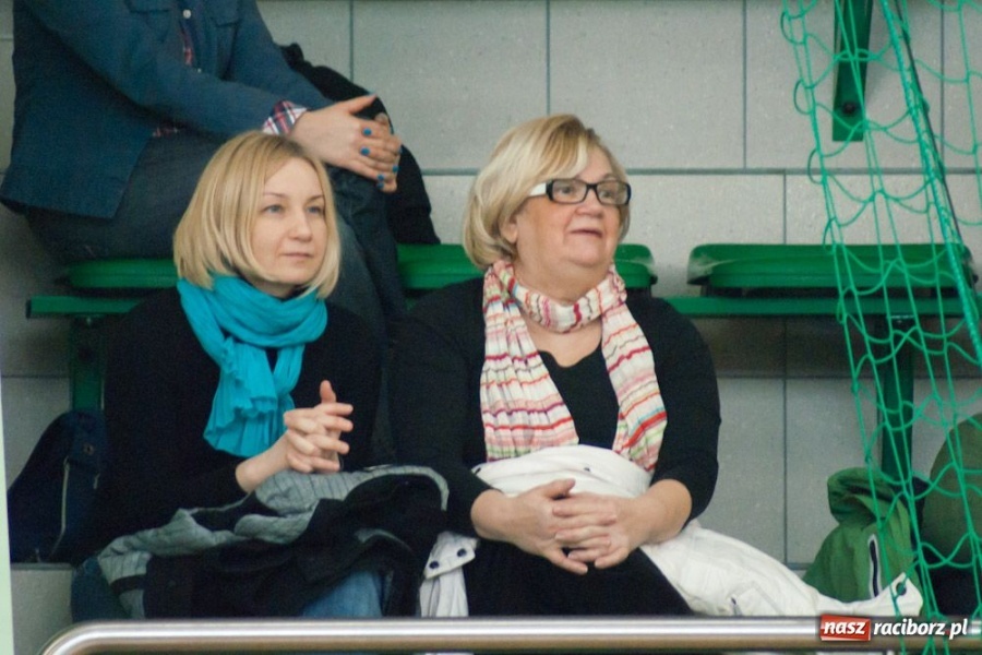 Zdjęcie w galerii na portalu naszraciborz.pl: Puchar Prezydenta w rękach Rafako wiadomości z regionu