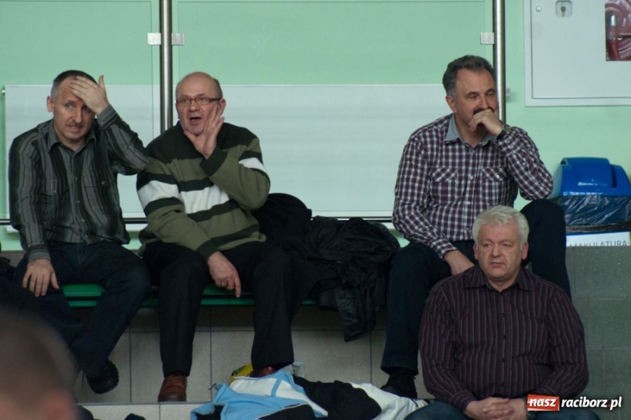 Zdjęcie w galerii na portalu naszraciborz.pl: Puchar Prezydenta w rękach Rafako wiadomości z regionu