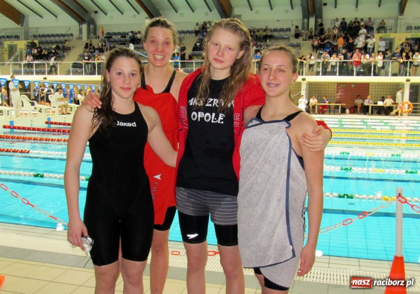 Zdjęcie w galerii na portalu naszraciborz.pl: Pływanie: Medale w sztafetach  wiadomości z regionu