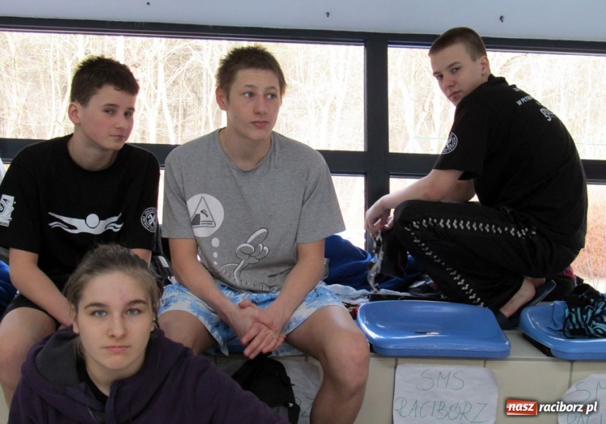 Zdjęcie w galerii na portalu naszraciborz.pl: Pływanie: Medale w sztafetach  wiadomości z regionu