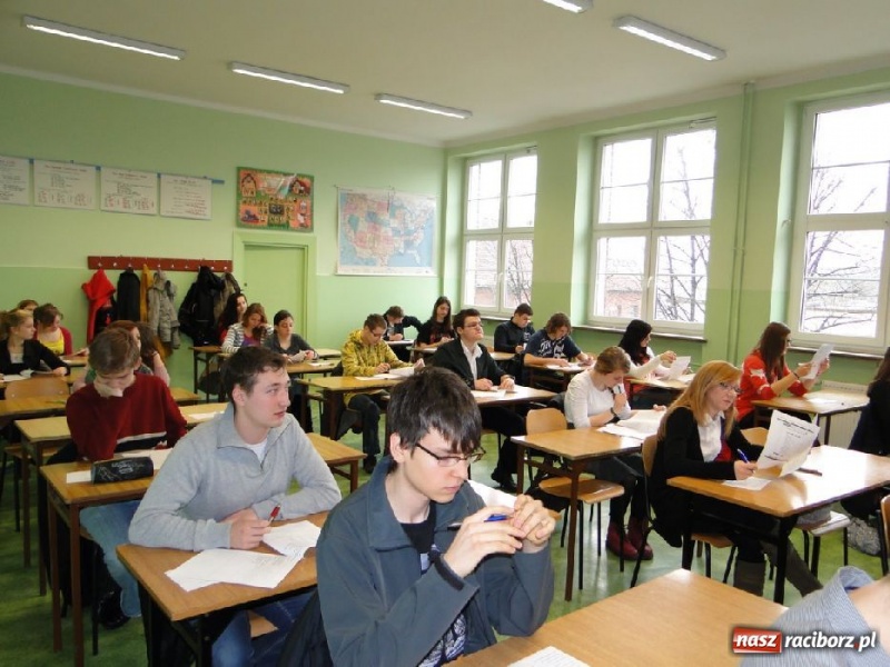 Zdjęcie w galerii na portalu naszraciborz.pl: Olimpiady językowe w Budowlance wiadomości z regionu