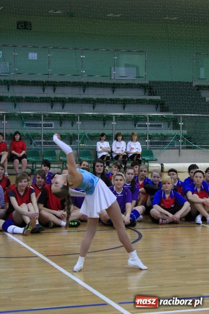 Zdjęcie w galerii na portalu naszraciborz.pl: Dziewczyny z I LO znowu zwyciężyły wiadomości z regionu