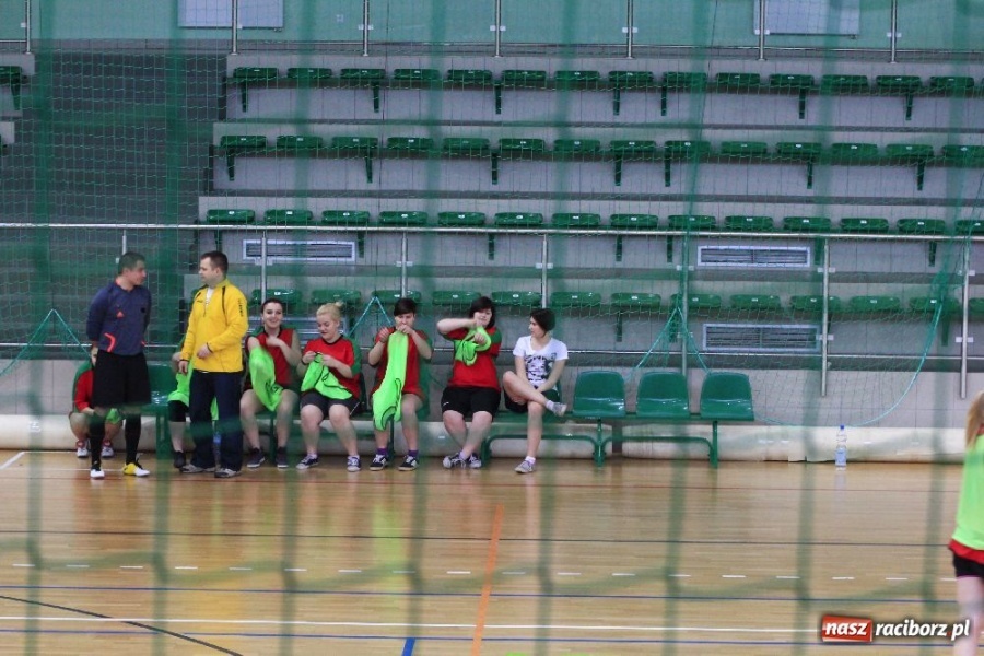 Zdjęcie w galerii na portalu naszraciborz.pl: Dziewczyny z I LO znowu zwyciężyły wiadomości z regionu