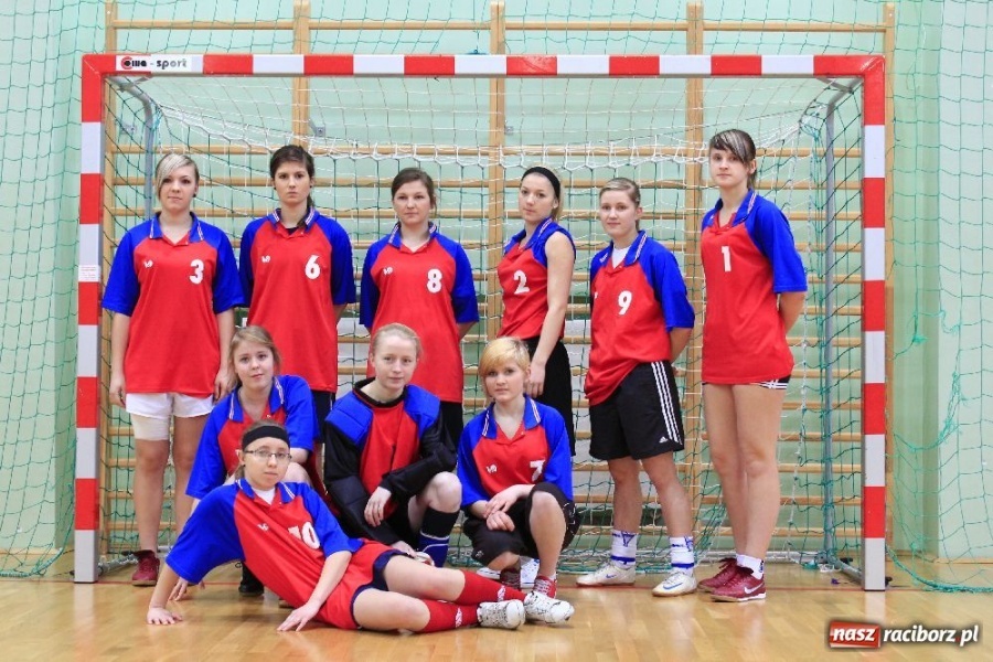 Zdjęcie w galerii na portalu naszraciborz.pl: Dziewczyny z I LO znowu zwyciężyły wiadomości z regionu