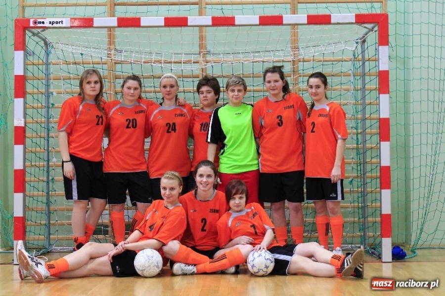 Zdjęcie w galerii na portalu naszraciborz.pl: Dziewczyny z I LO znowu zwyciężyły wiadomości z regionu