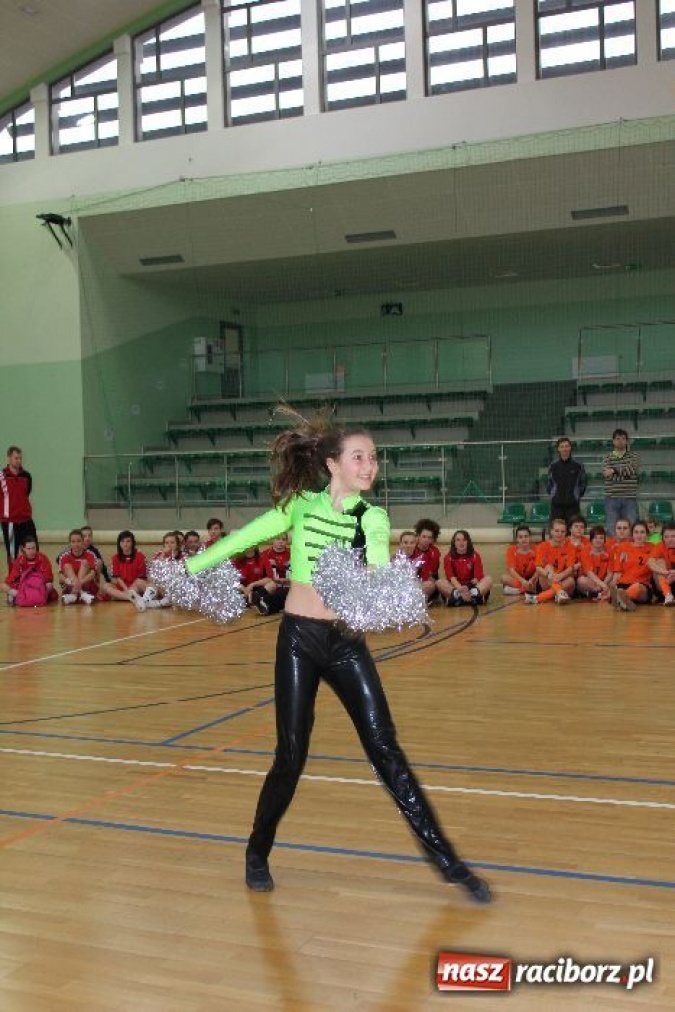 Zdjęcie w galerii na portalu naszraciborz.pl: Dziewczyny z I LO znowu zwyciężyły wiadomości z regionu