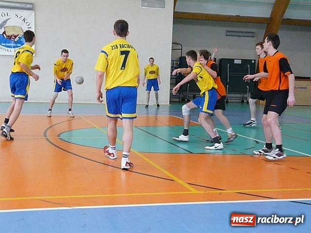 Zdjęcie w galerii na portalu naszraciborz.pl: Szczypiorniści Budowlanki wicemistrzami wiadomości z regionu