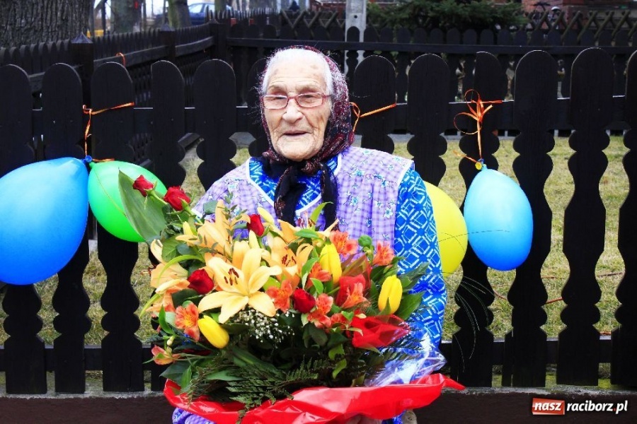 Zdjęcie w galerii na portalu naszraciborz.pl: Maria Kusy świętuje setne urodziny wiadomości z regionu
