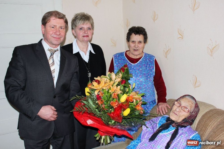 Zdjęcie w galerii na portalu naszraciborz.pl: Maria Kusy świętuje setne urodziny wiadomości z regionu
