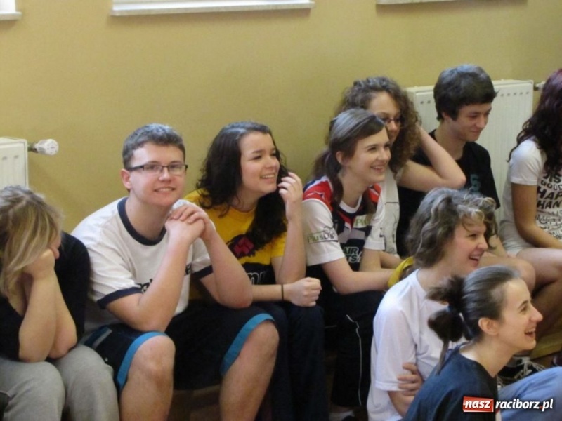 Zdjęcie w galerii na portalu naszraciborz.pl: PWSZ promuje się w I LO  wiadomości z regionu