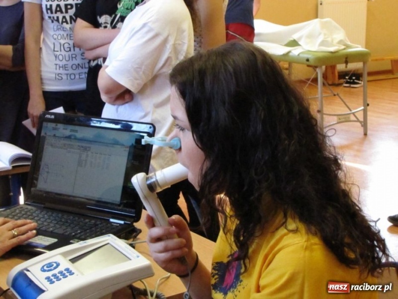 Zdjęcie w galerii na portalu naszraciborz.pl: PWSZ promuje się w I LO  wiadomości z regionu