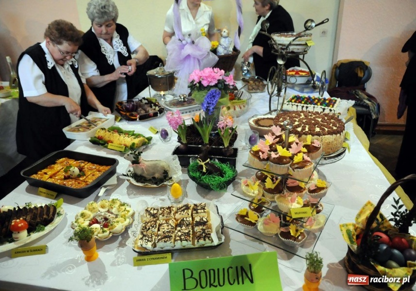 Zdjęcie w galerii na portalu naszraciborz.pl: Stoły w Krzanowicach przeżyły oblężenie wiadomości z regionu