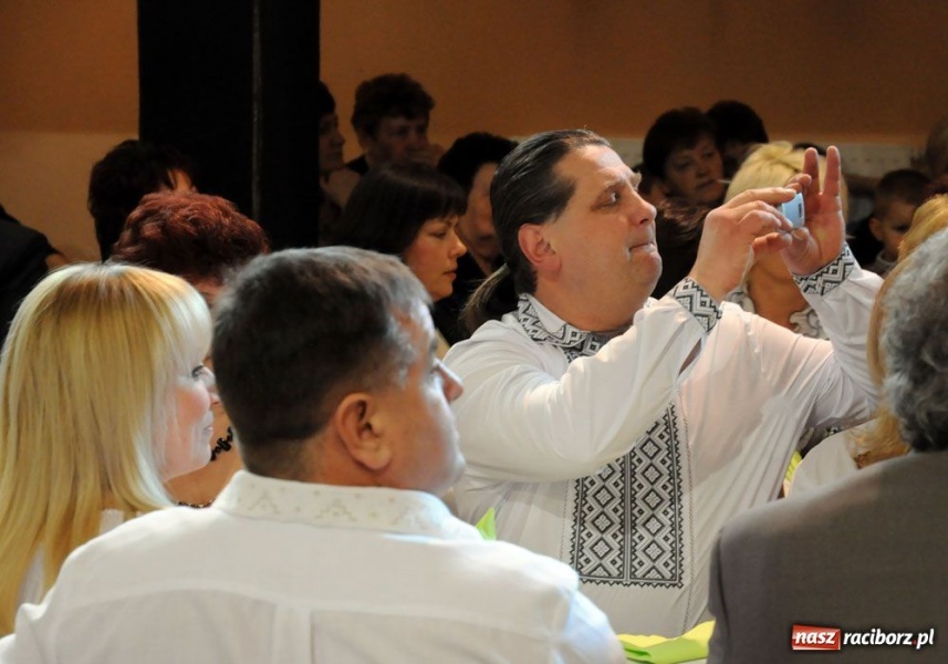 Zdjęcie w galerii na portalu naszraciborz.pl: Stoły w Krzanowicach przeżyły oblężenie wiadomości z regionu