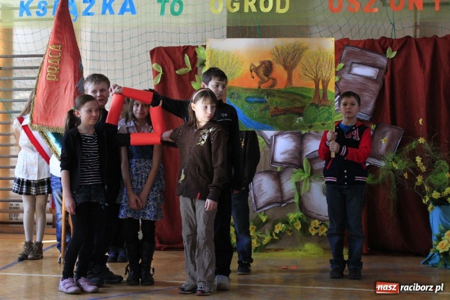 Zdjęcie w galerii na portalu naszraciborz.pl: Święto szkoły w Grzegorzowicach wiadomości z regionu